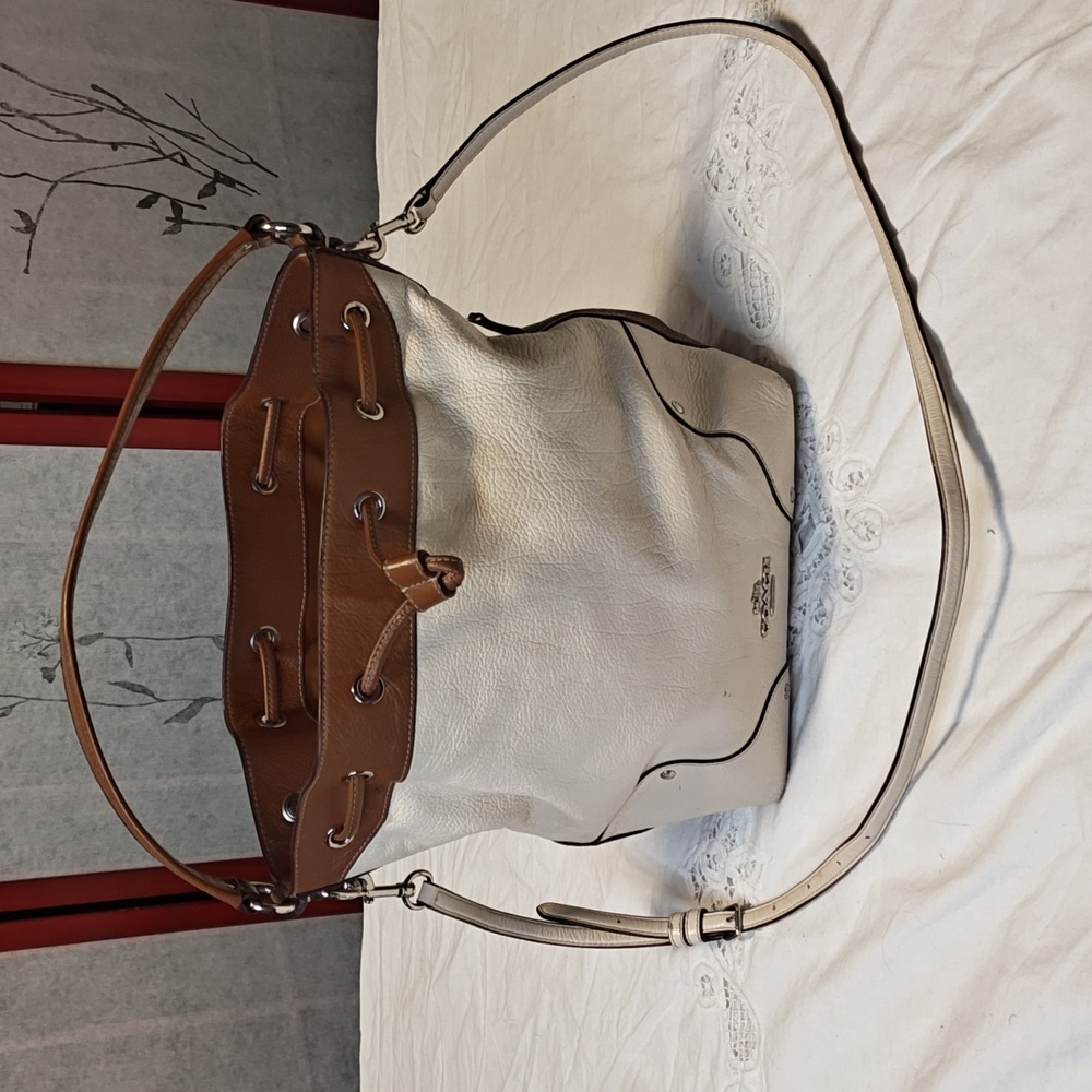 🧧 Coach Original Bucket Bag in Bicolor Leather - Picture 2 of 10
